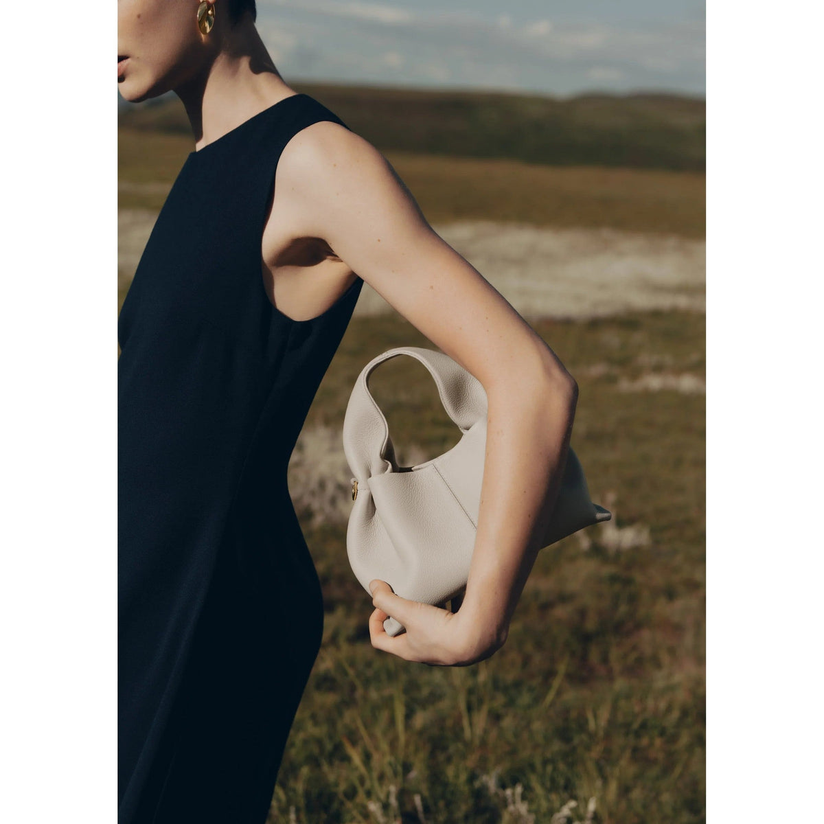 Elvelia™| Resa